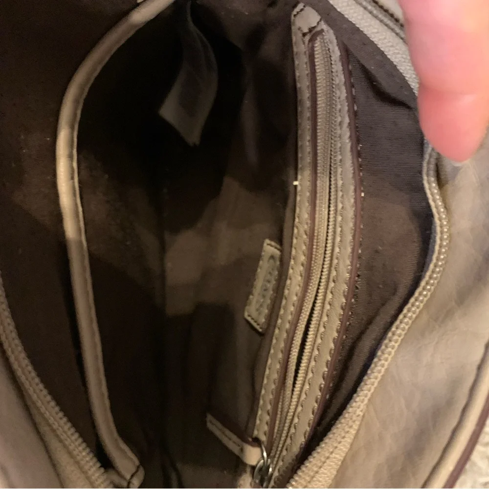 Chaps cross body bag